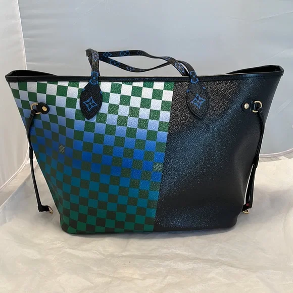 Louis Vuitton Race Neverfull MM - Picture 2 of 14